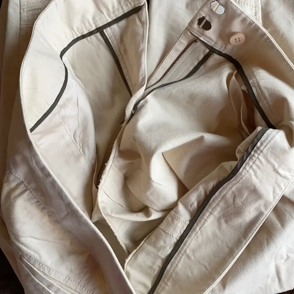 MAGASCHONI 6‎ Pale Khaki Linen/Cotton Capri Pants, Pristine Condition